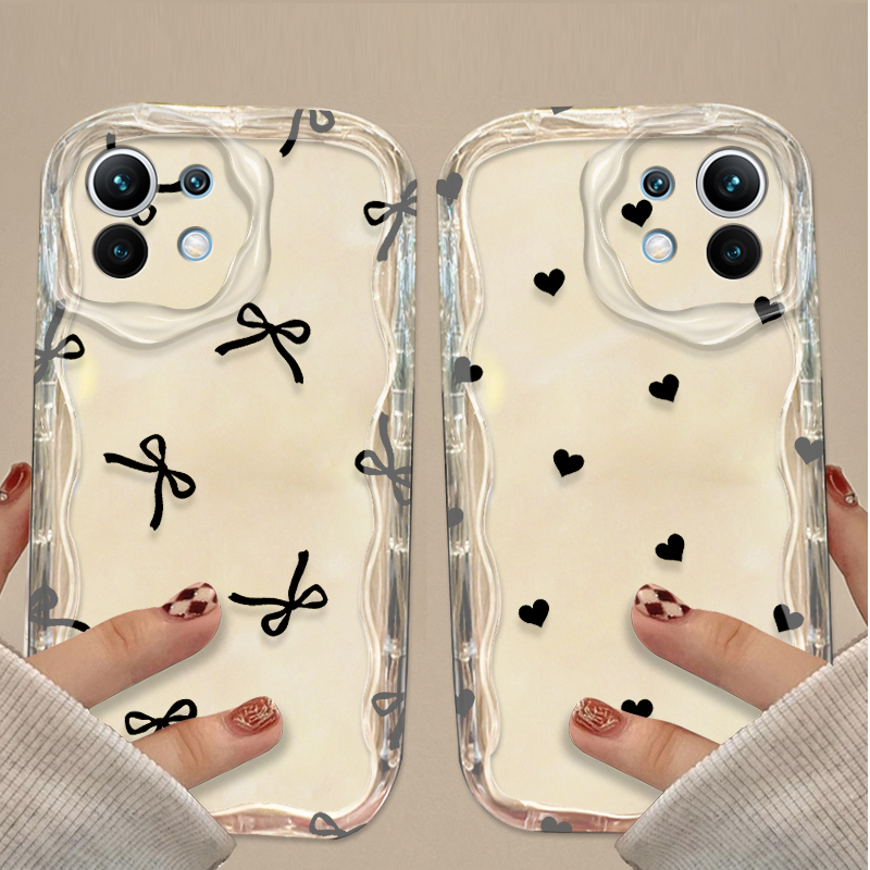 Funda Negra con Lazo y Corazón - Xiaomi Poco X6 reseña y precio